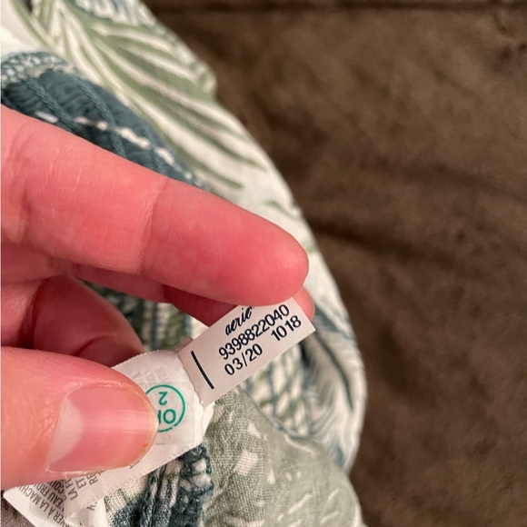 Aerie Green Leaf Print Tie Front Tropical Jumpsuit Size M - Picture 8 of 9